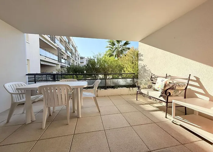 T3 L'eden- Piscine- Clim- Commerces Lägenhet